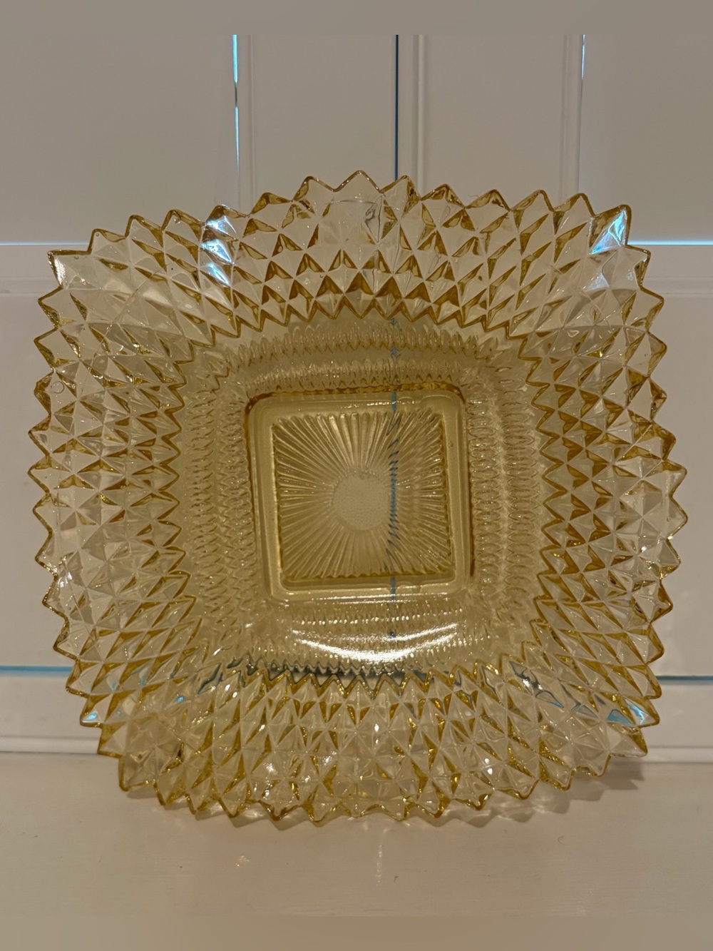 Vintage-Inspired Pale Gold Cut Glass Decorative Bowl